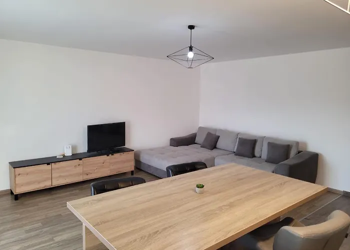 For Rent Near Coresi Shopping Апартаменты *